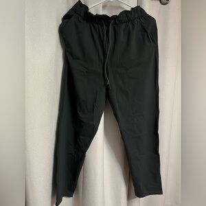 Lululemon On the Fly Jogger